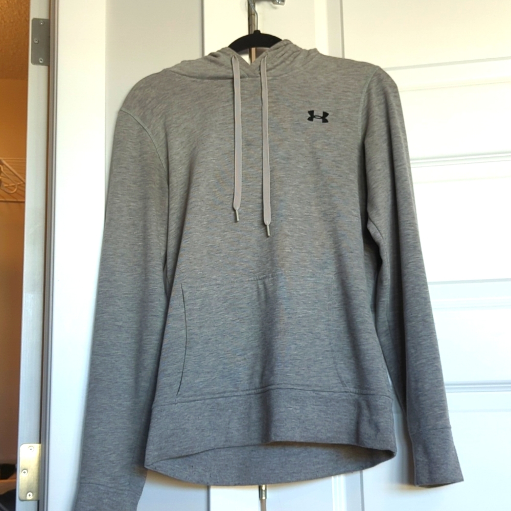 Women's Size Small Under Armour Hoodie